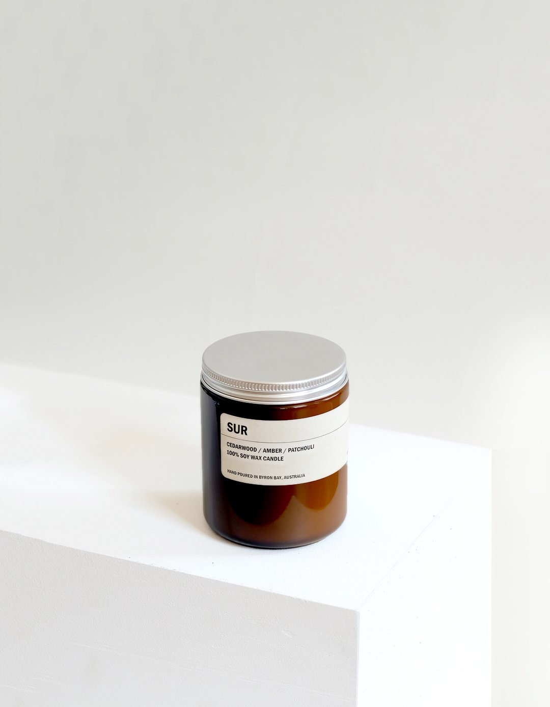 SUR: CEDARWOOD / AMBER / PATCHOULI SMALL AMBER CANDLE 250G